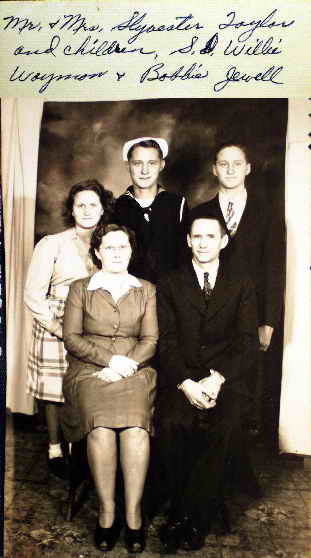 Image_taylor, sylvestor and family.JPG